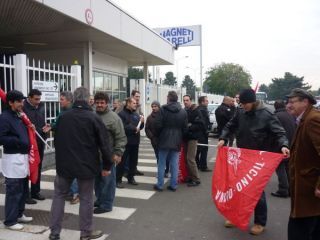 Corbetta, Giornata di lotta e solidarietà alla Magneti Marelli di Corbetta